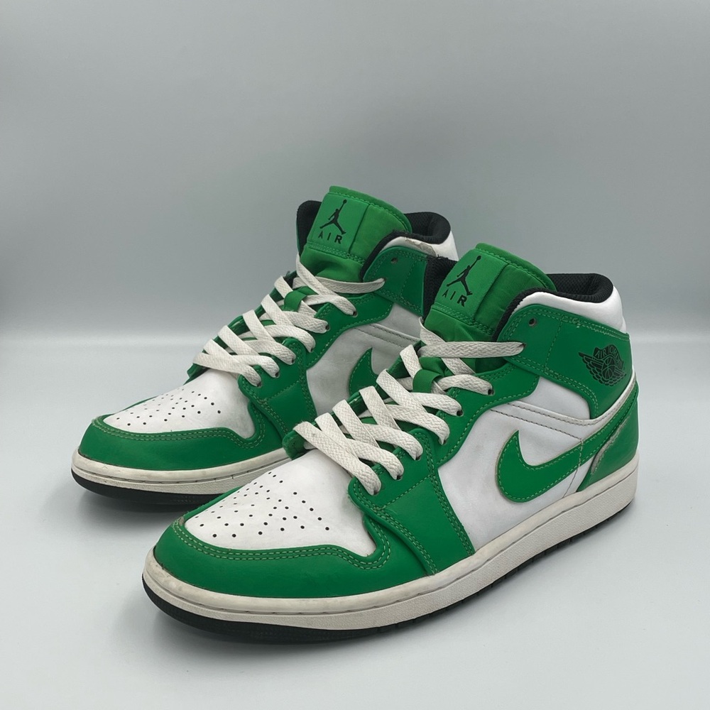 Jordan 1 Mid “Lucky Green” DQ8426-301
